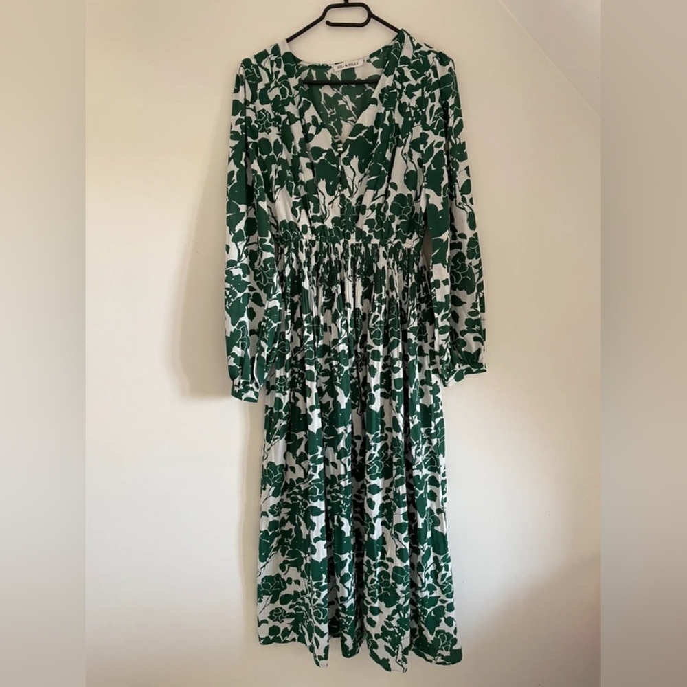 Zara Green and White Long Sleeve Dress